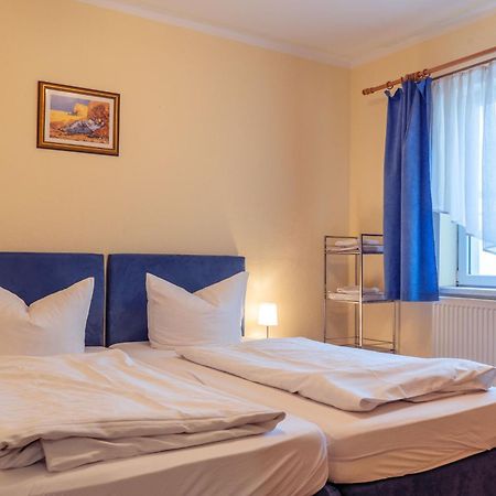 Pension & Ferienwohnungen Toepferstueb'L Saalfeld Saale Dış mekan fotoğraf